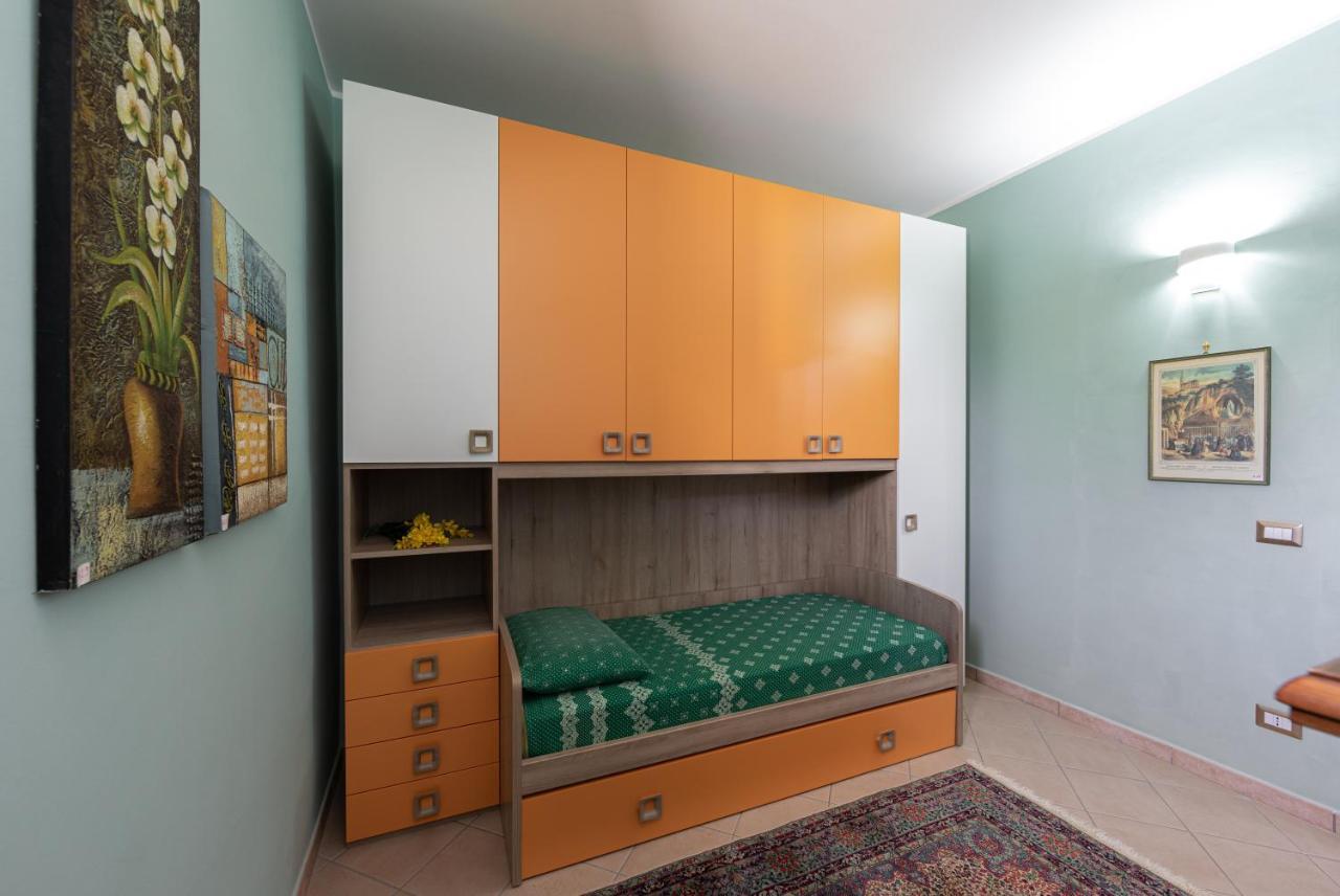 Arcobaleno Apartment Fondi Exterior foto